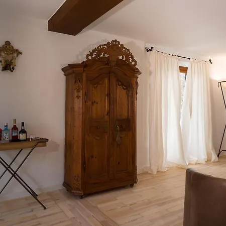 Schnabel Im Herzen Von Apartmán Rotta